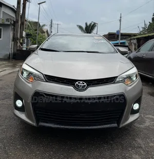 Toyota Corolla 2015 Gray