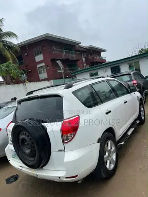 Toyota RAV4 2008 White