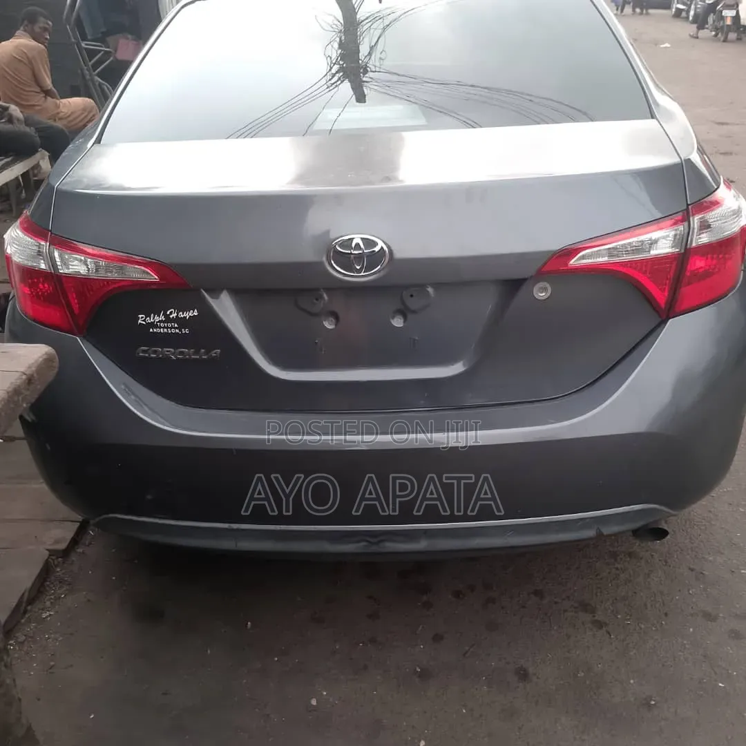Toyota Corolla 2015 Gray