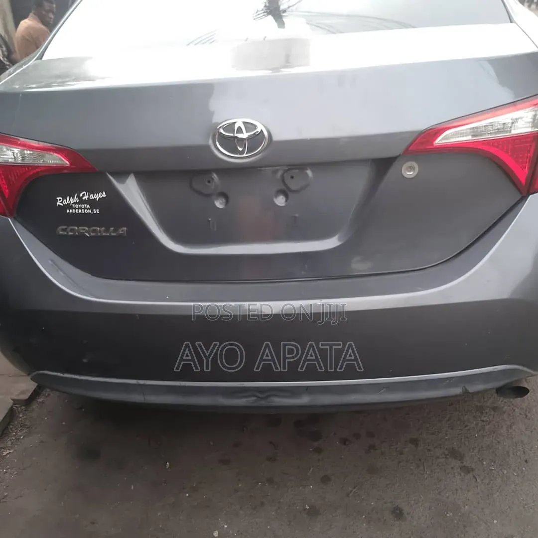 Toyota Corolla 2015 Gray