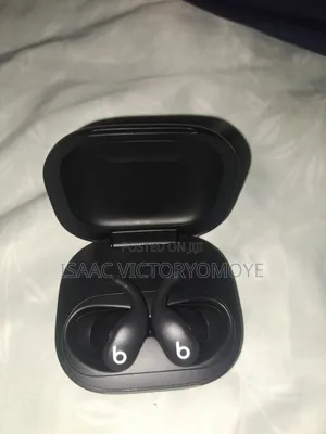 Powerbeats Fit