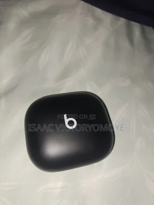 Powerbeats Fit