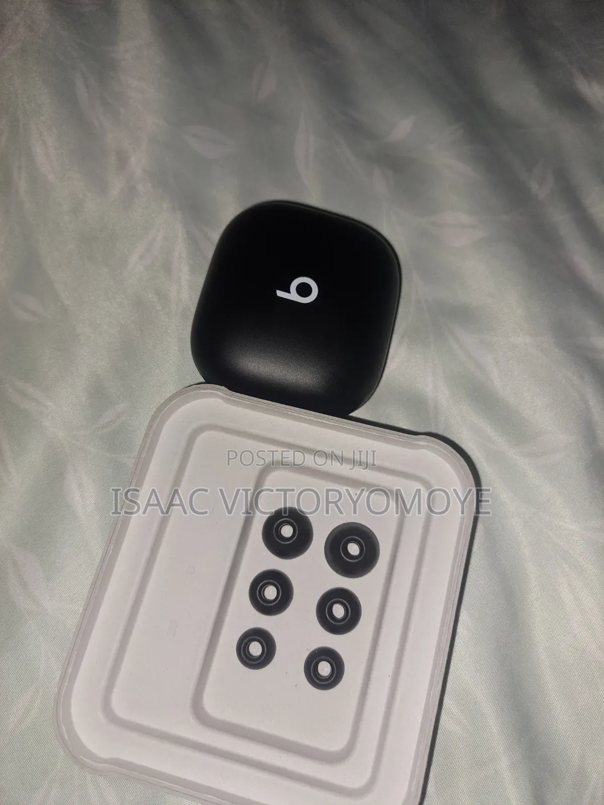 Powerbeats Fit
