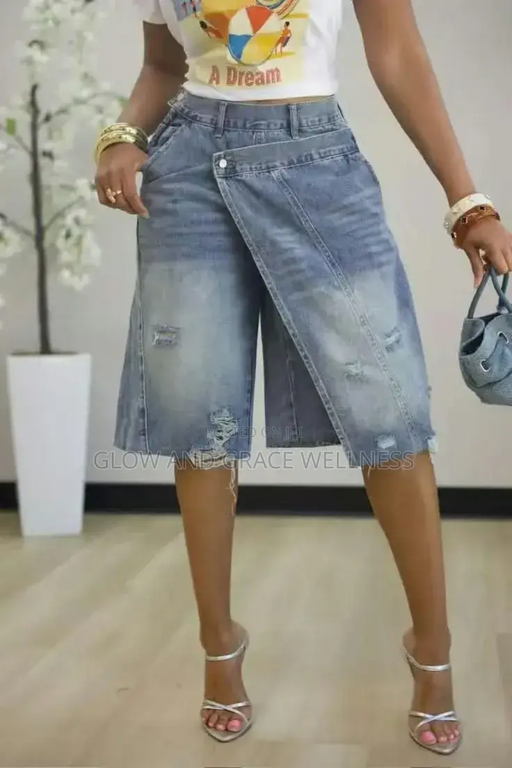 Ladies Short