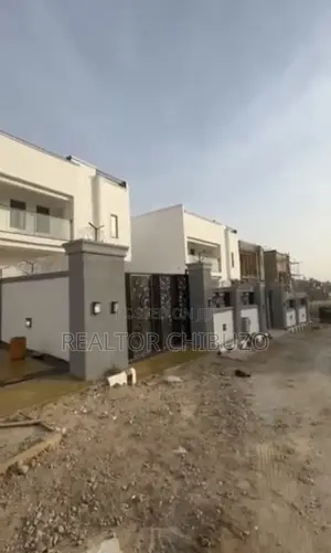 4bdrm Duplex in Abuja Top Realty, FHA for sale