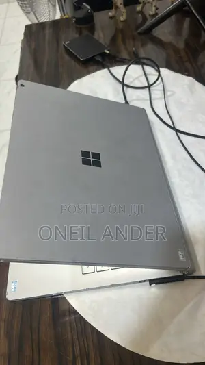 Laptop Microsoft Surface Book 3 8GB Intel Core i5 SSD 128GB