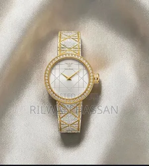 Swiss Royal Female Bangle Wrist Watch