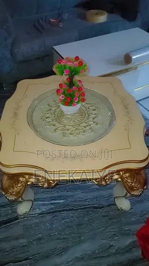 Royal Center Table