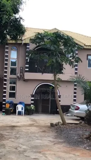 2bdrm Block of Flats in Shasha for rent
