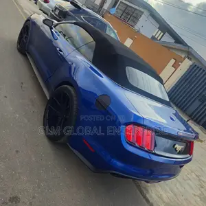 Ford Mustang EcoBoost Premium Convertible 2017 Blue