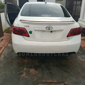 Toyota Camry 2010 White