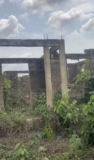 4bdrm Block of Flats in Ghose Road, Benin City for sale