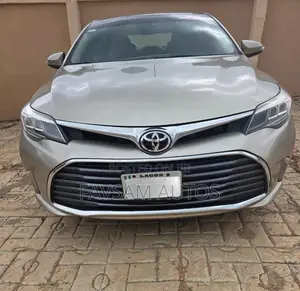 Toyota Avalon Touring FWD Sedan (3.6L 6cyl 6A) 2016 Gold