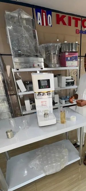 Can Sealing Machine
