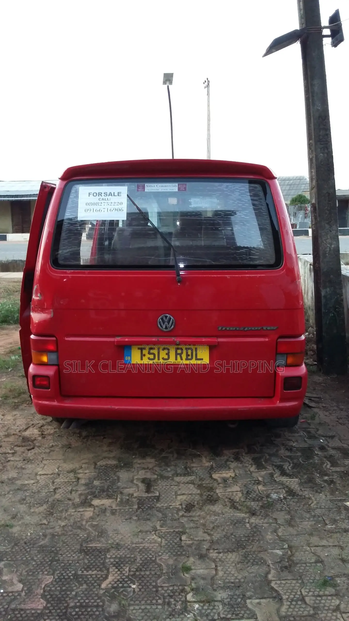 Volkswagen Transporter 2012 Red