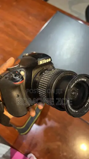 Nikon D3300 DSLR Camera – Body + Lens(faulty)