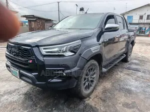 Toyota Hilux 2017 Black