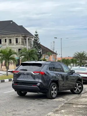 Toyota RAV4 2024 Gray