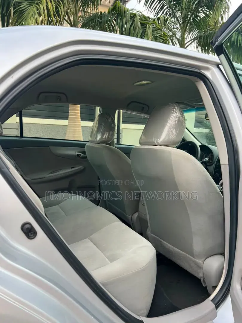 Toyota Corolla 2008 Gray