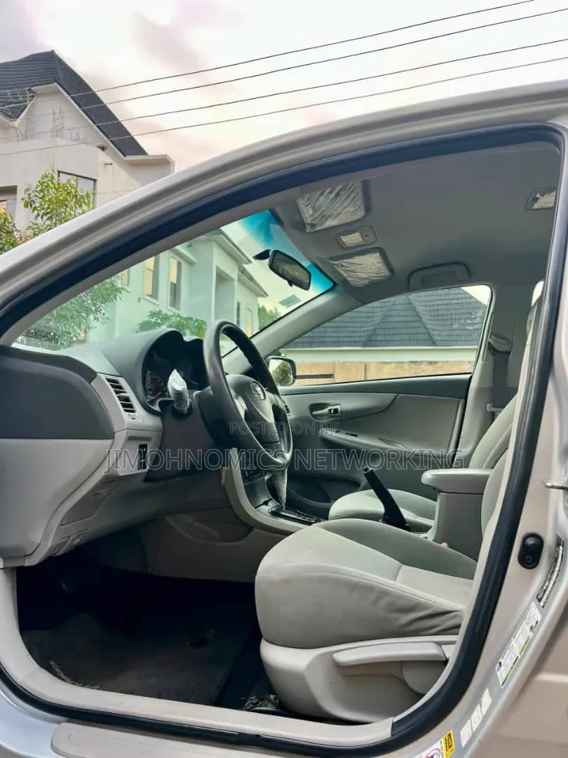Toyota Corolla 2008 Gray