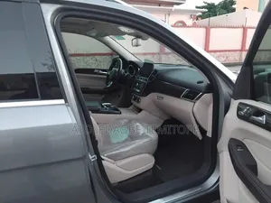 Mercedes-Benz GLE-Class 2016 Gray