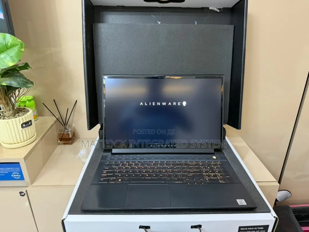 Laptop Dell 32GB Intel Core i7 SSD 2T