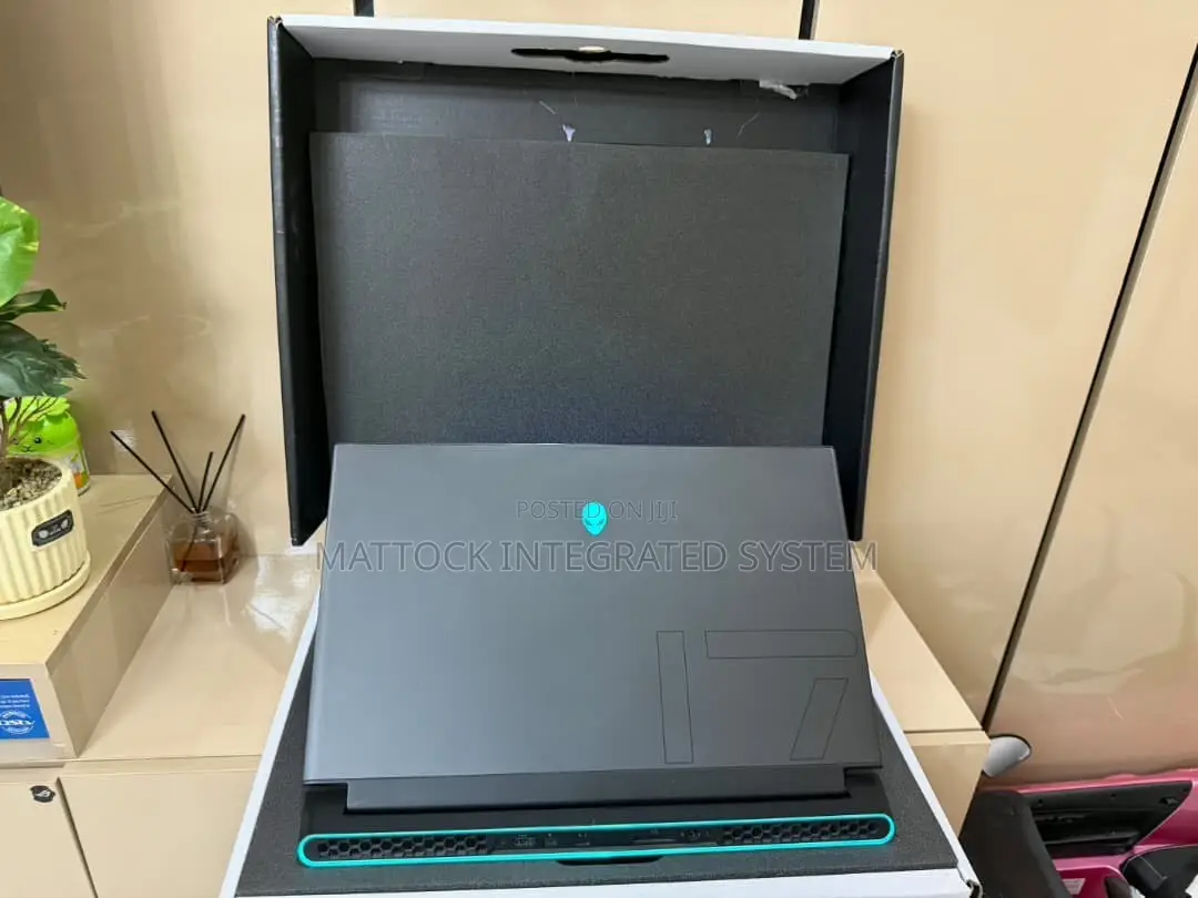 Laptop Dell 32GB Intel Core i7 SSD 2T