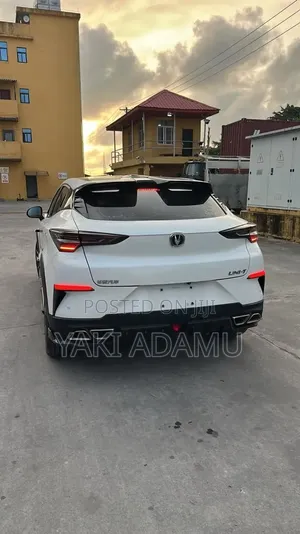 Changan UNI-T 1.5 FWD 2021 White