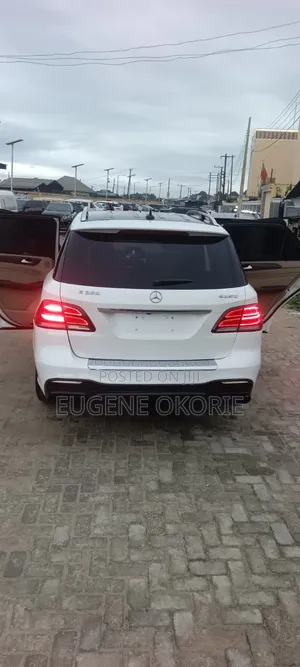 Mercedes-Benz GLE-Class 2018 White
