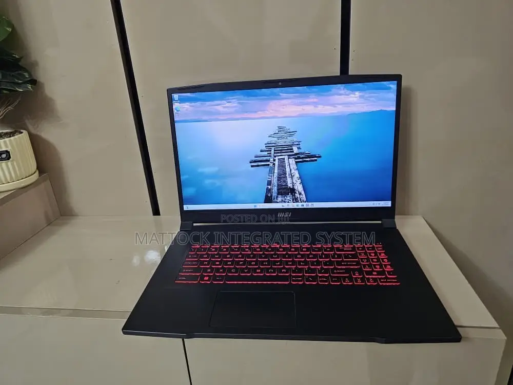 Laptop MSI Katana 15 16GB Intel Core i7 SSD 1T