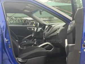 Hyundai Veloster Automatic 2012 Blue