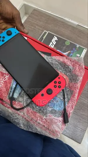 Nintendo Switch OLED 64GB Neon Blue/Red