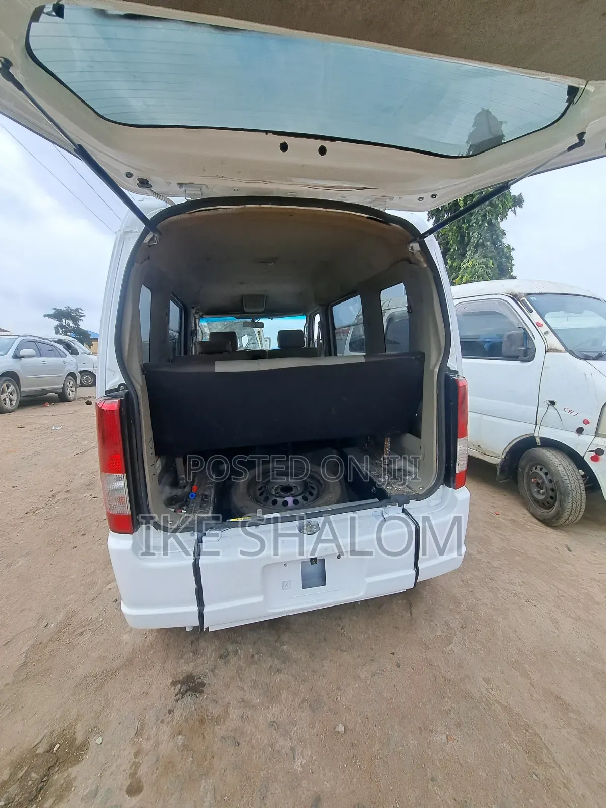 Suzuki Every 2014 White