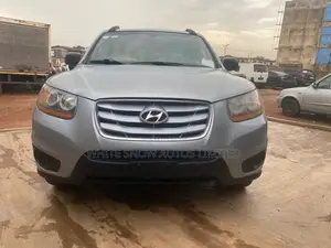 Hyundai Santa Fe GLS 2011
