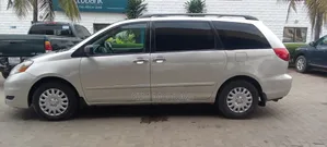 Toyota Sienna 2006 Silver