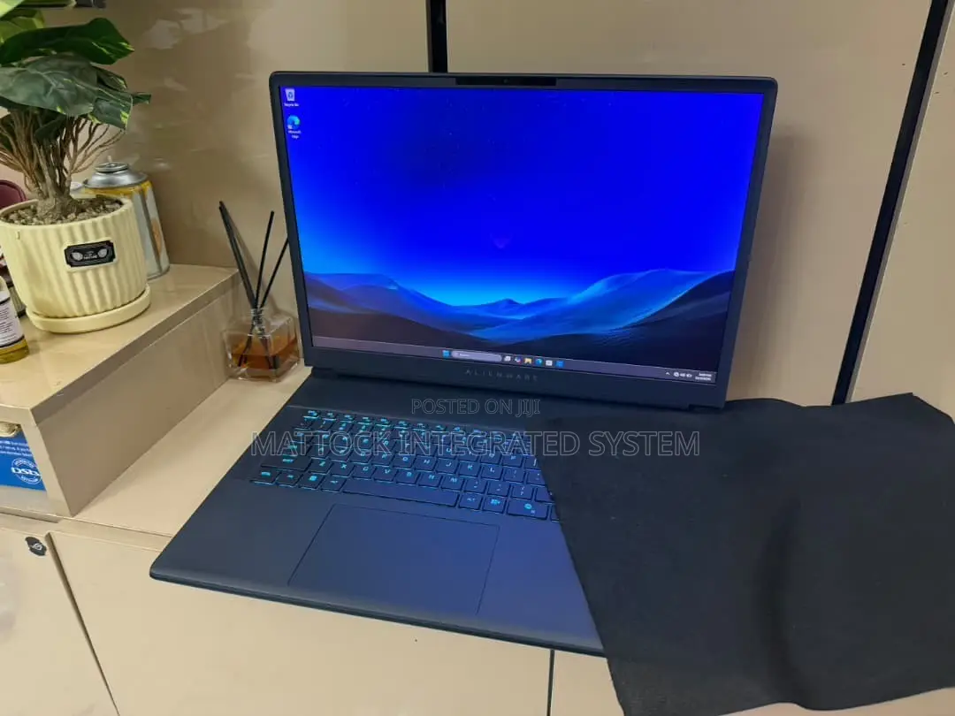 Laptop Dell 32GB Intel Core Ultra 9 SSD 1T