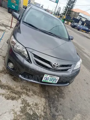 Toyota Corolla 2009 Gray