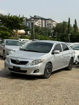 Toyota Corolla 2010 Silver