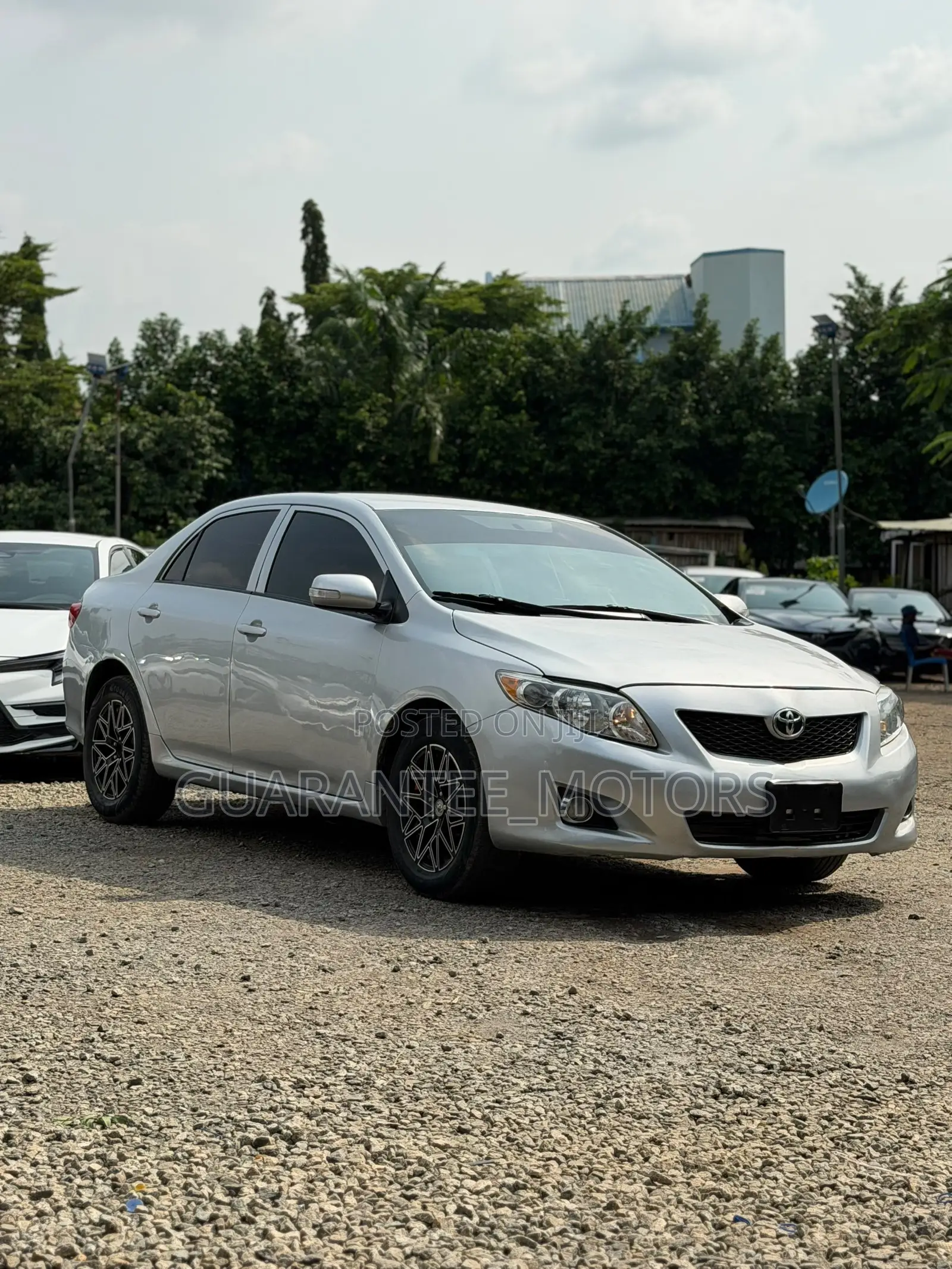 Toyota Corolla 2010 Silver