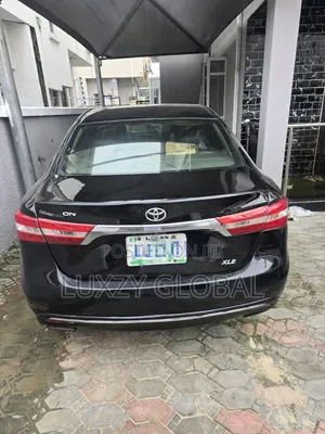 Toyota Avalon 2018 Black