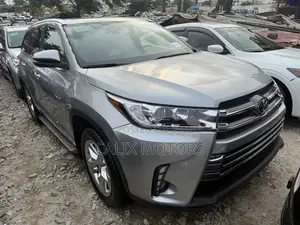 Toyota Highlander 2015 Silver