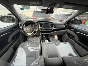 Toyota Highlander 2015 Silver