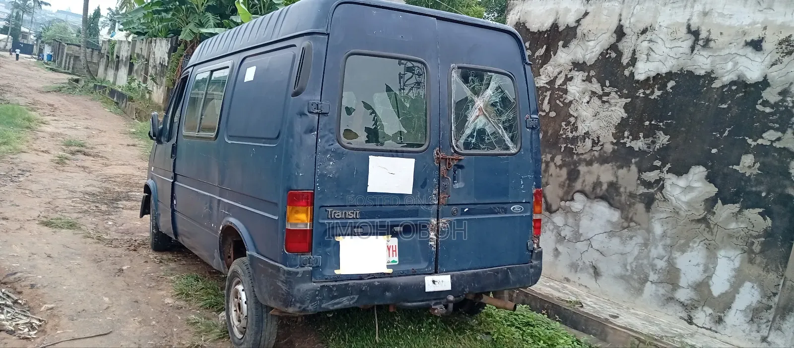 Ford Transit 2000 Blue