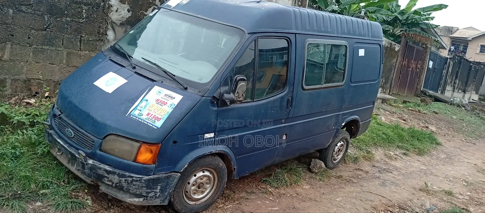 Ford Transit 2000 Blue