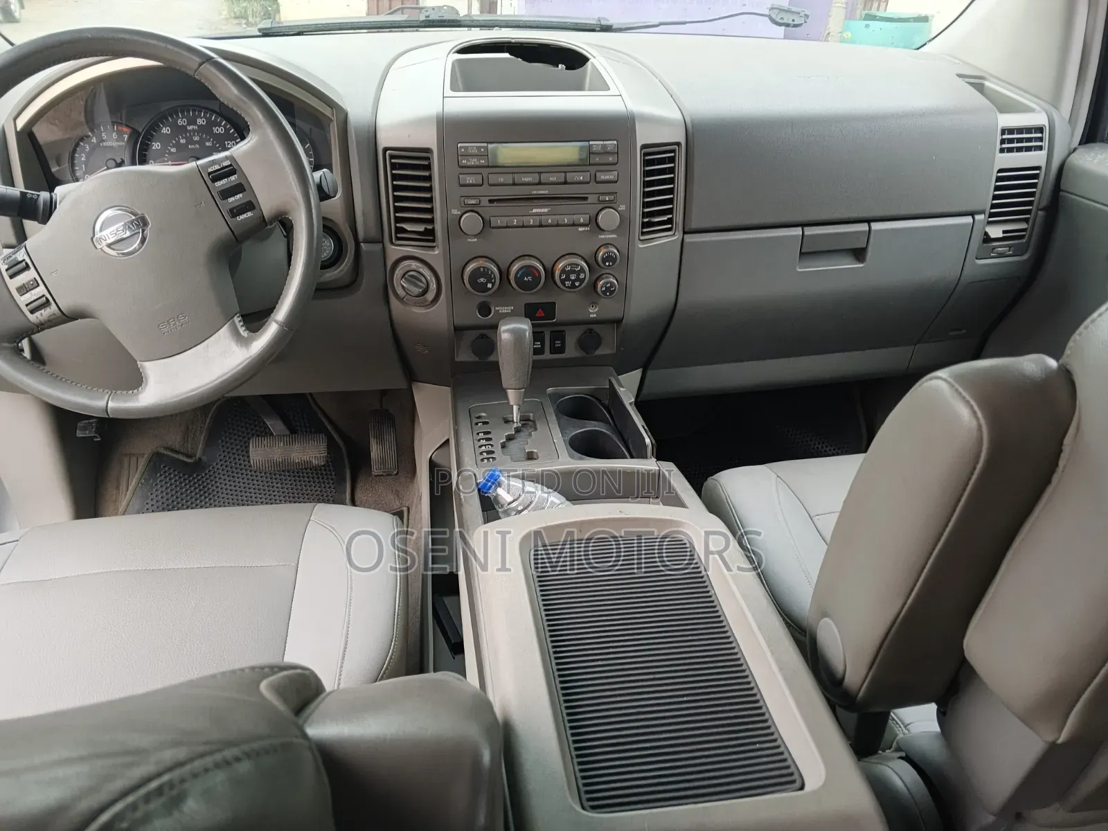 Nissan Armada 2004 Silver