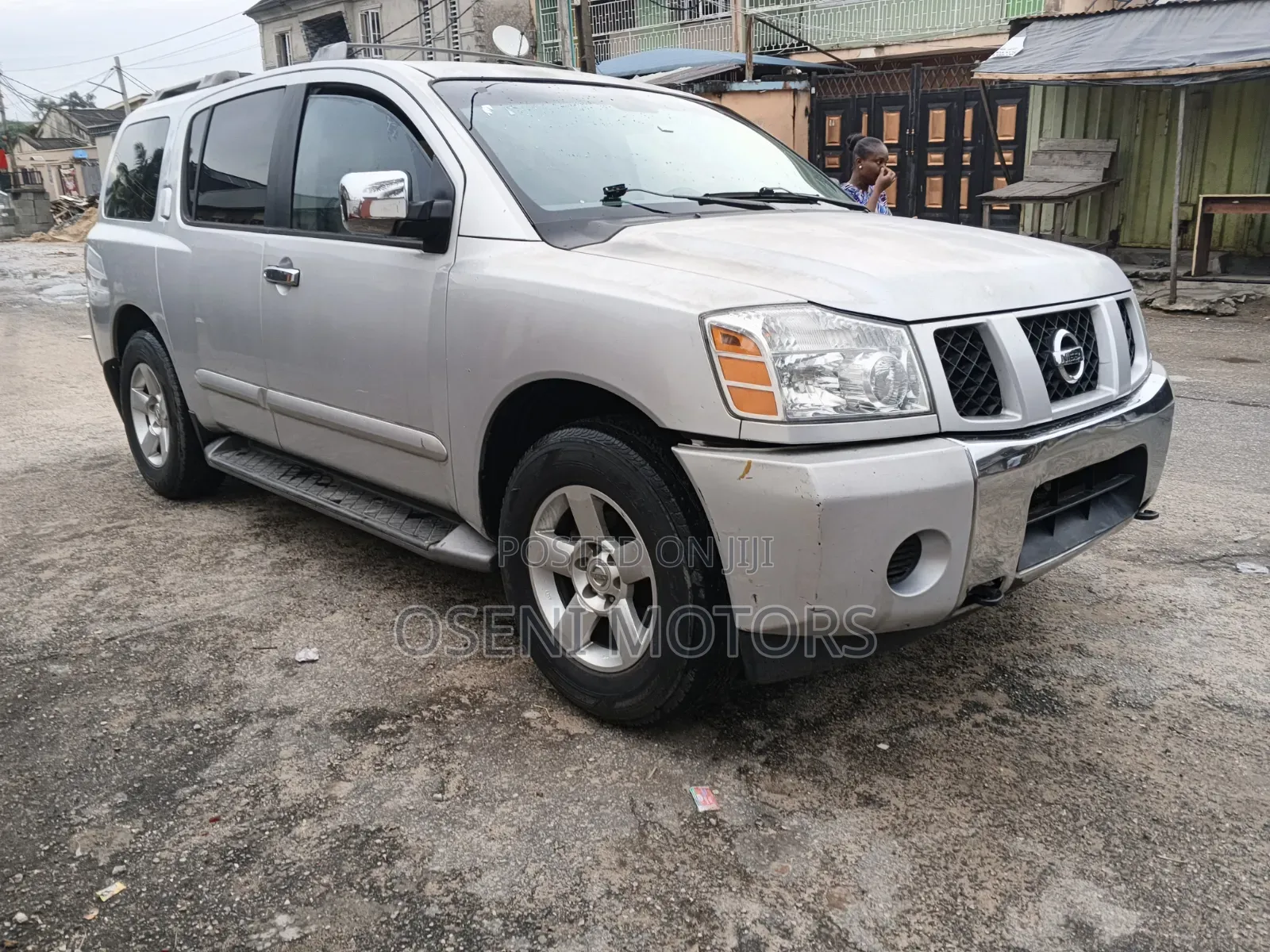 Nissan Armada 2004 Silver