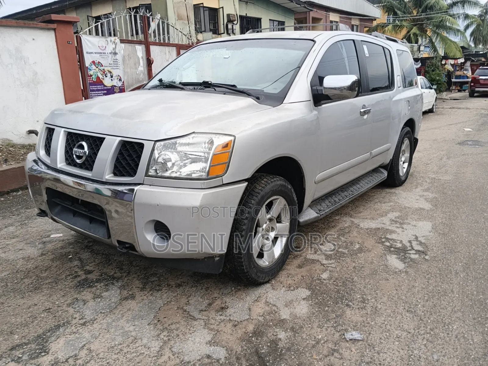 Nissan Armada 2004 Silver