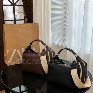 New Retro Style Fashion Woman Bag