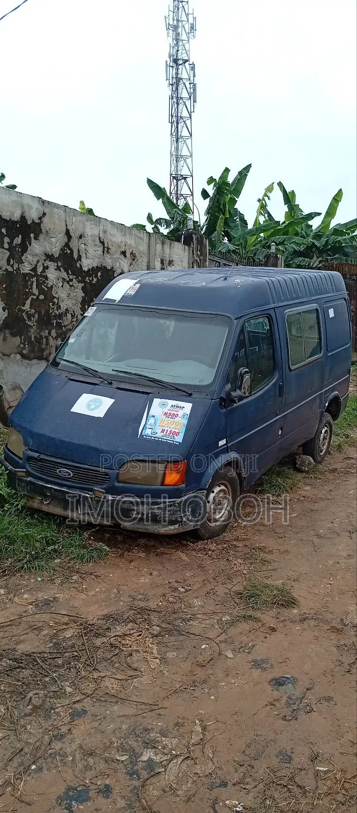 Ford Transit 2000 Blue