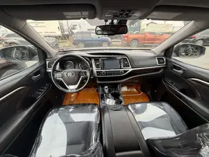 Toyota Highlander 2016 Black
